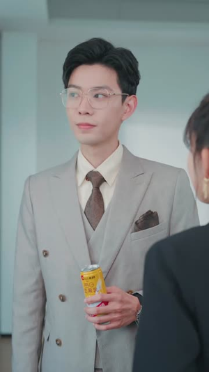 广告女王（16集）高冷男主