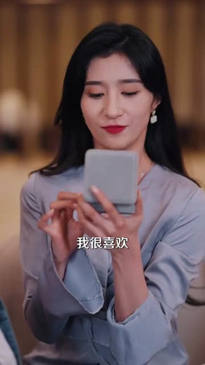穿成四个反派崽子的恶毒亲妈(100集) 穿成四个反派崽子的恶毒亲妈(100集)上头短剧